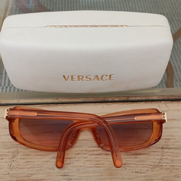 Vintage Chanel Brown sunglasses like new with Versace case - Picture 2 of 3